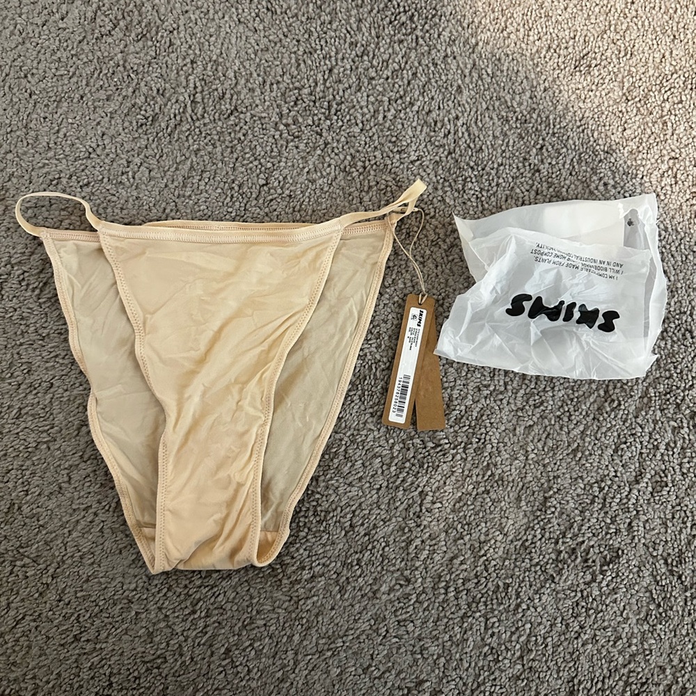 Skims Nude Bikini underwear